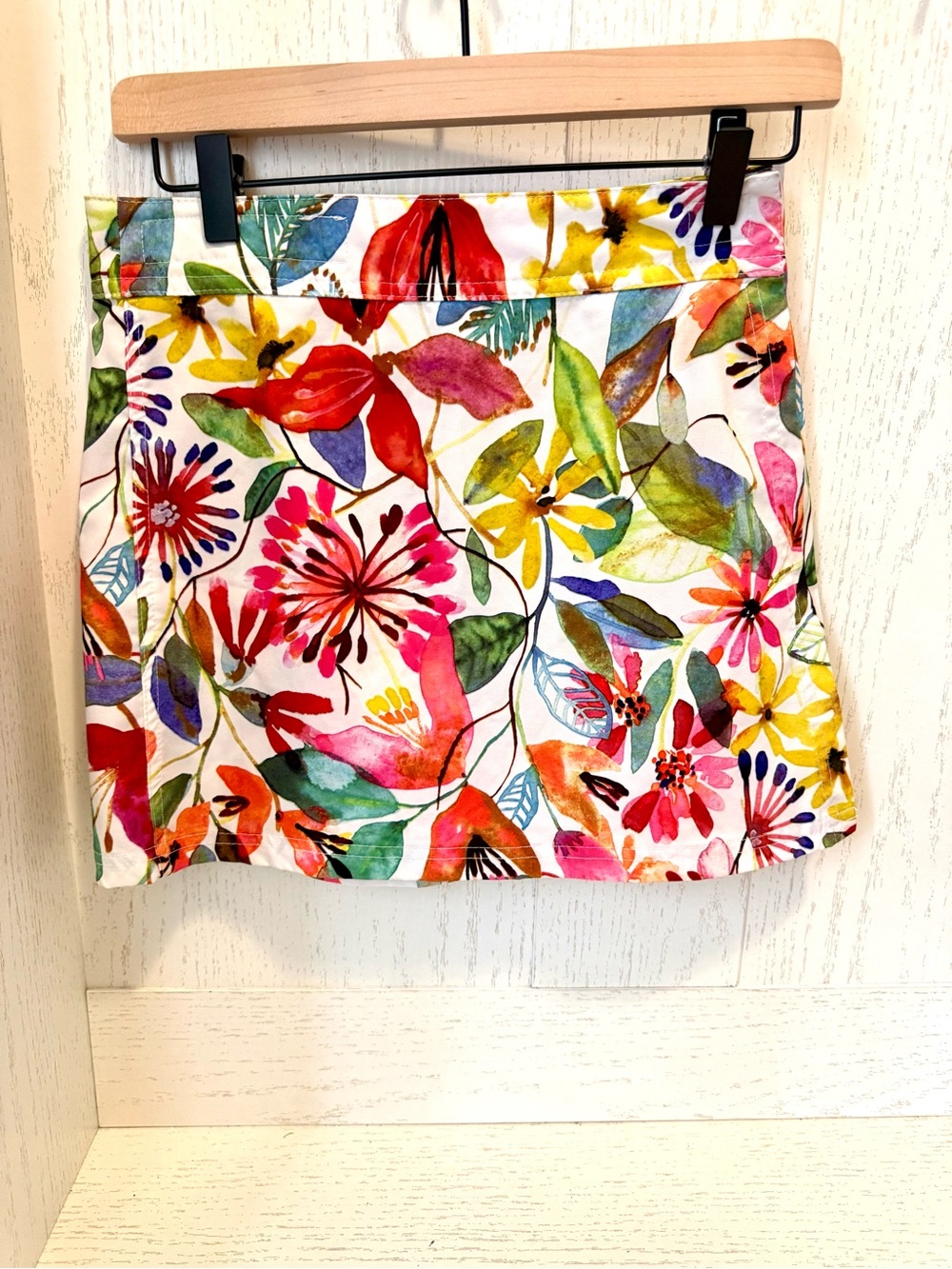 Ripskirt Hawaii White Floral Watercolor Mini Skirt XS